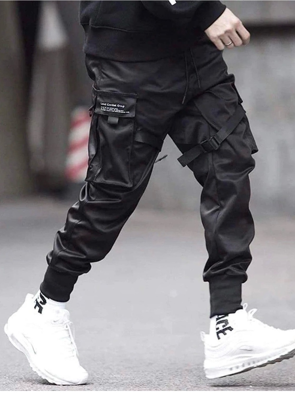 Aelfric Eden Black Tactical Cargo Joggers NWT – Men’s XL